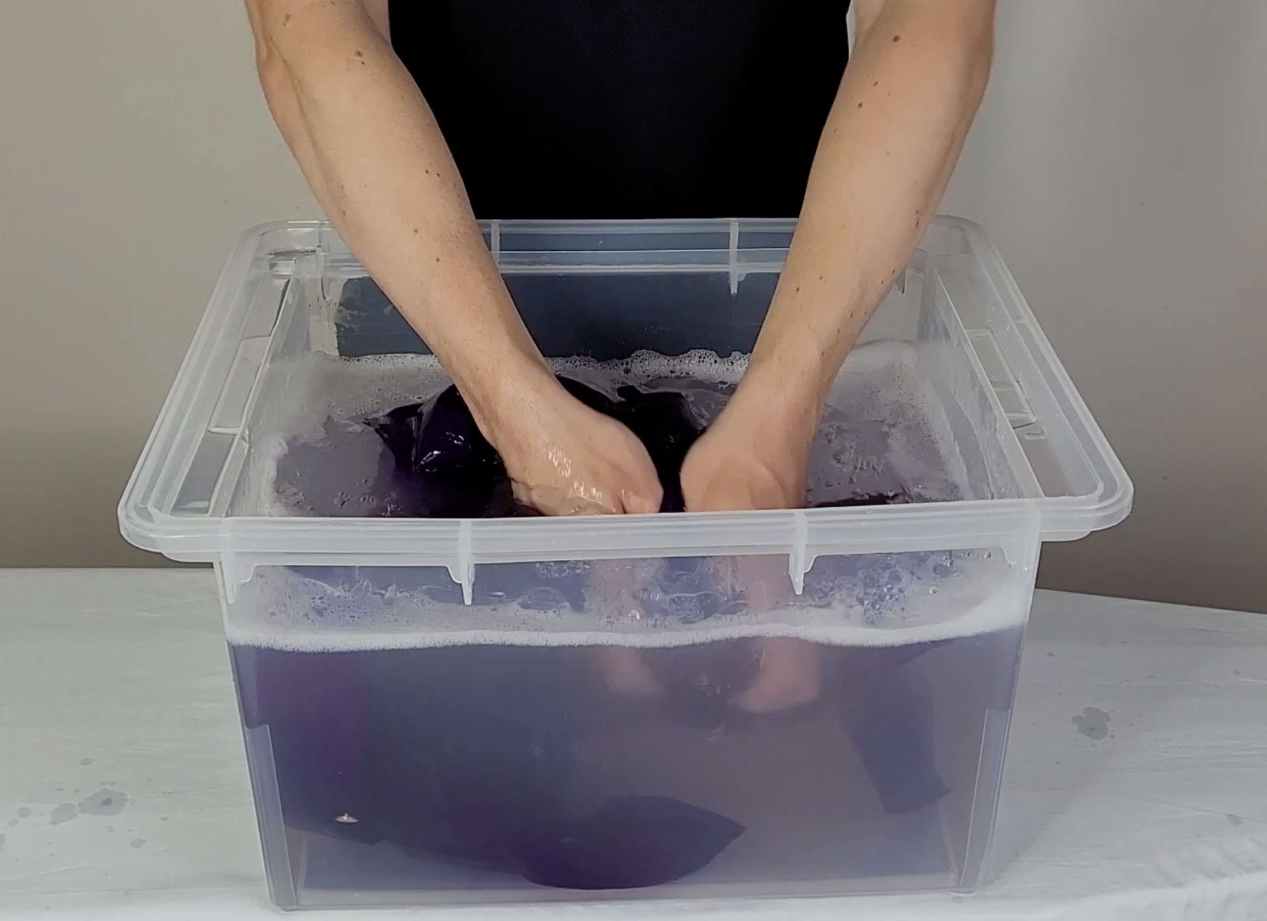 How to Wash a Silk Shirt StepbyStep Guide 1000 Kingdoms